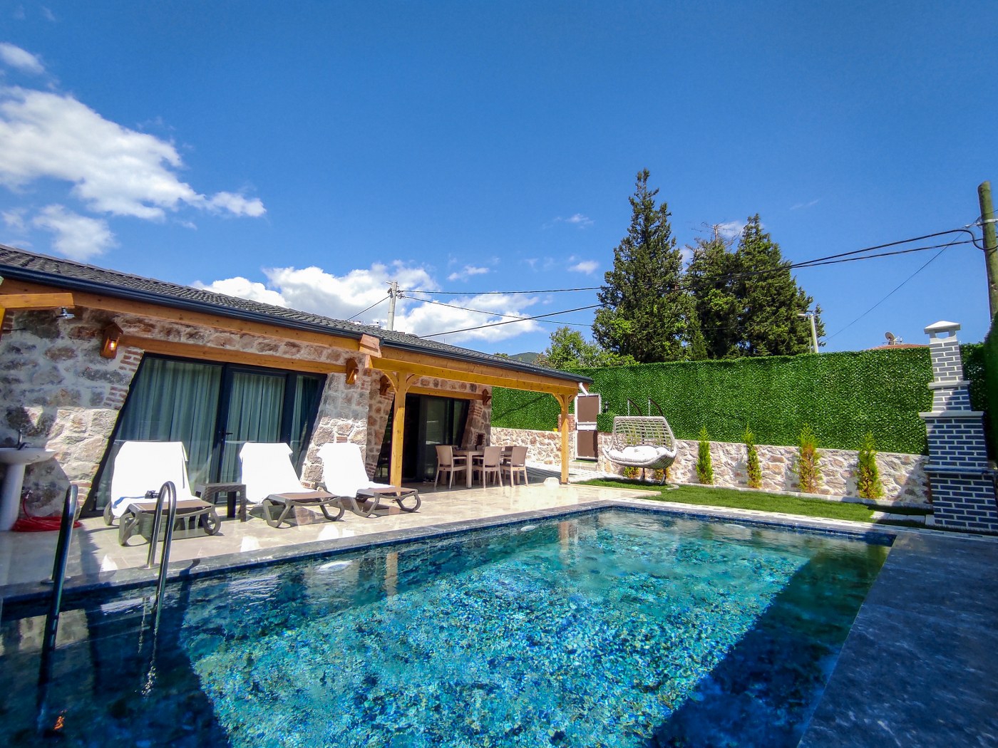 Villa Pepe| Jakuzi| Korunaklı Havuz Alanı - Vilbox