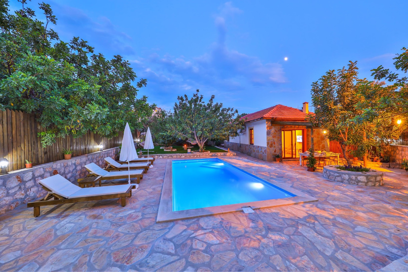 Villa Amazon| Balayı Villası - Vilbox