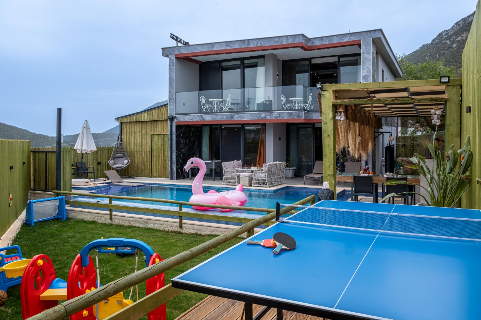 Villa Hermes | Muhafazakar Çocuk Havuzlu | Jakuzi - Vilbox Villa Hermes | Muhafazakar Çocuk Havuzlu | Jakuzi - Vilbox