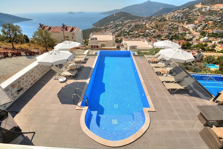 Villa Sakin|Deniz manzaralı|Jakuzili|Plaja Yakın