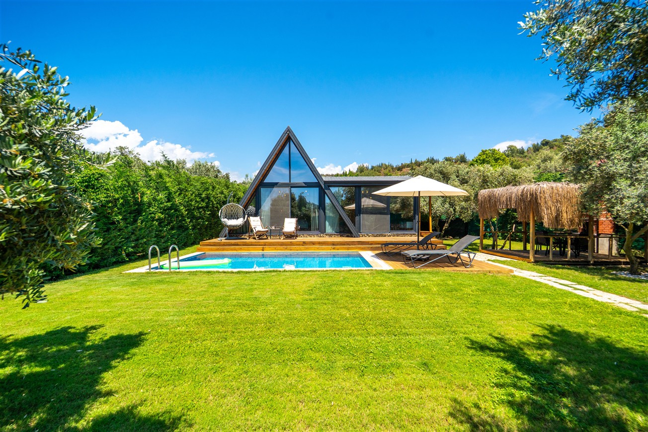 Zeytin Villa-1| Jakuzili |Korunaklı Havuz Alanı| Balayı villası